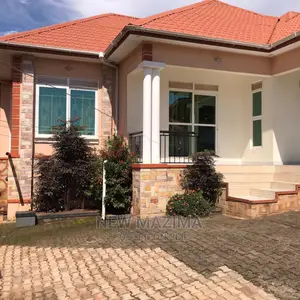 Classic Fuly Furnished Bangalow Home With Range Rover Onsale