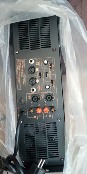 Yamaha Power Amplifier P9500S