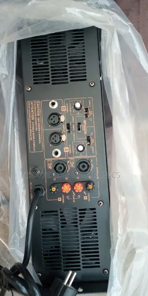 Yamaha Power Amplifier P9500S