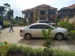 Kiwatule Seven Bedrooms Upscale Mansion on Sale