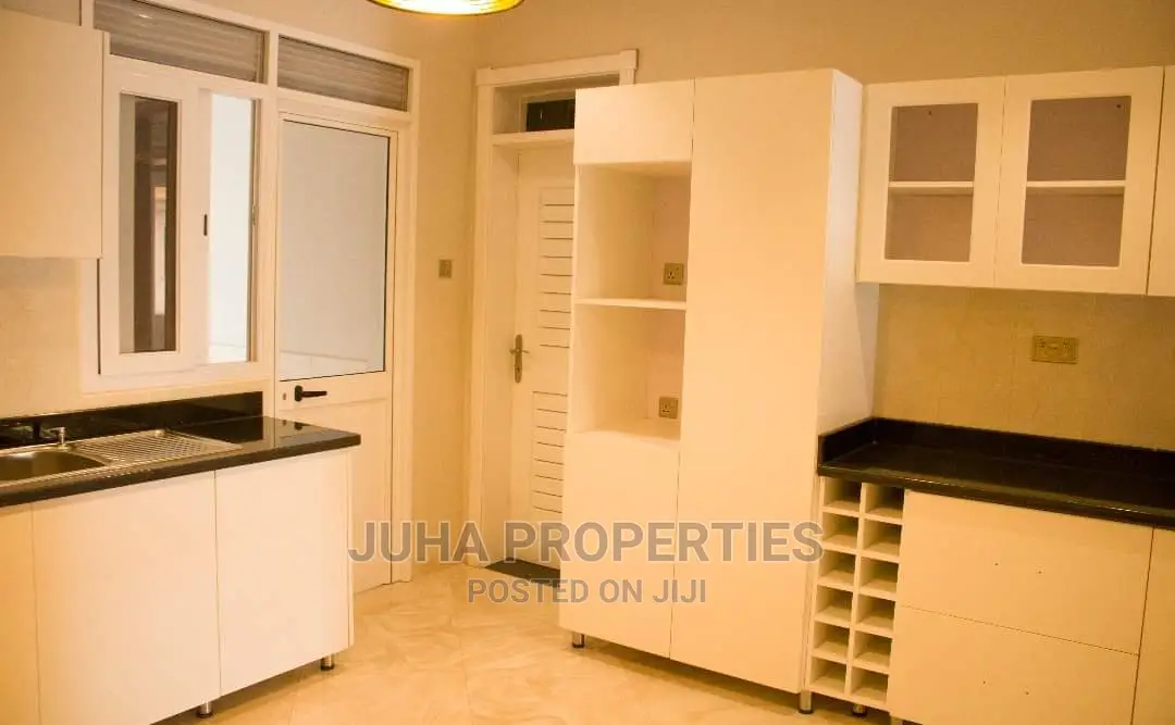Fully Furnished 3 Bedroom Apartment for Rent in Kololo