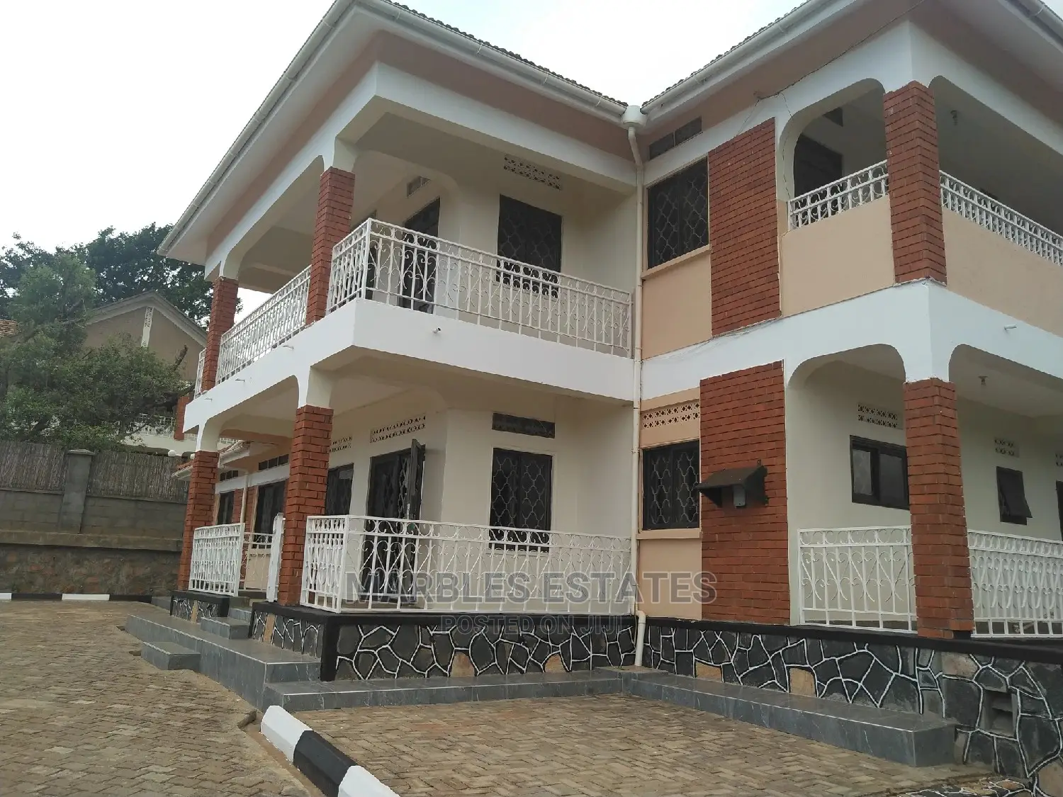 Nice House for Rent Ntinda for Office Space.