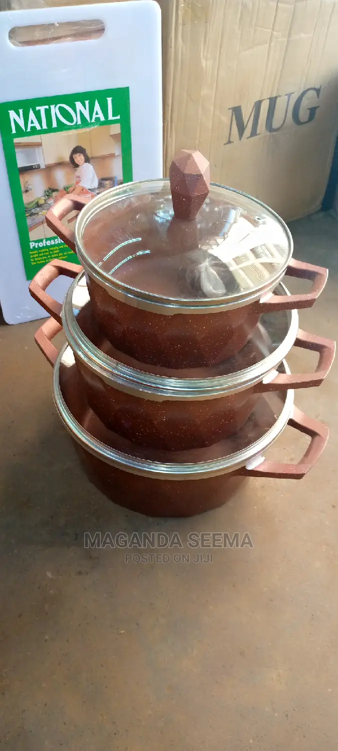 Tarazo Serving Dishes