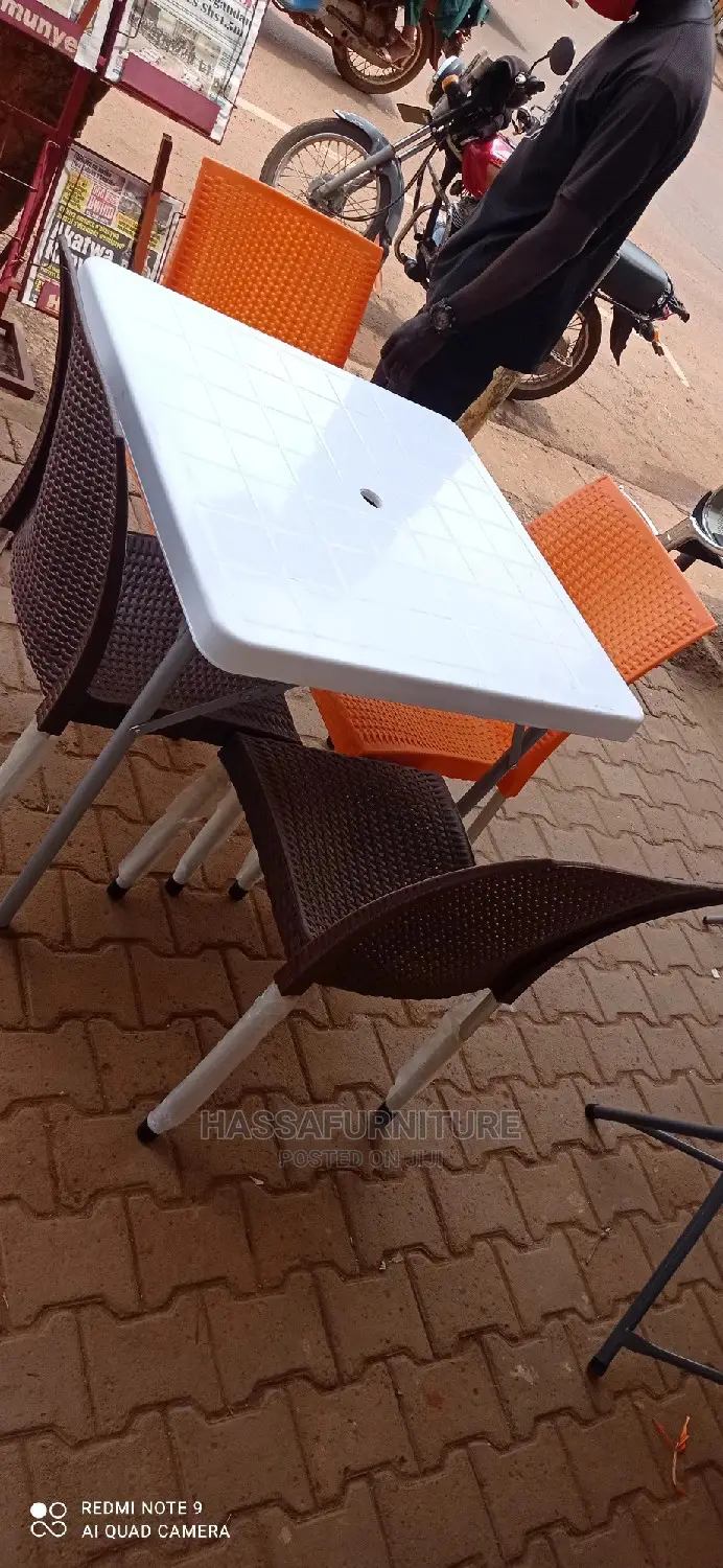 Restaurant Set 4seaters Brand New