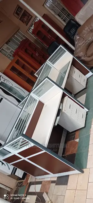 Workstation 4seaters Brand New