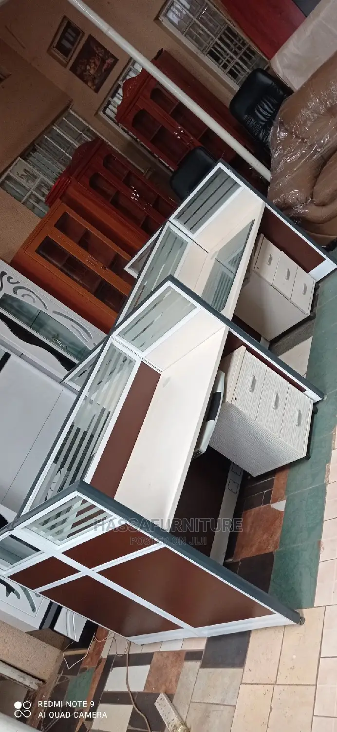 Workstation 4seaters Brand New