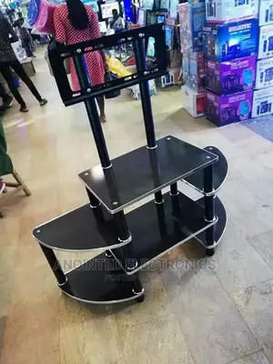 T. Stand Black