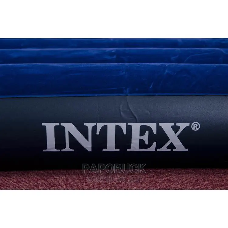 Inflatable Mattress With 2 Pillows
