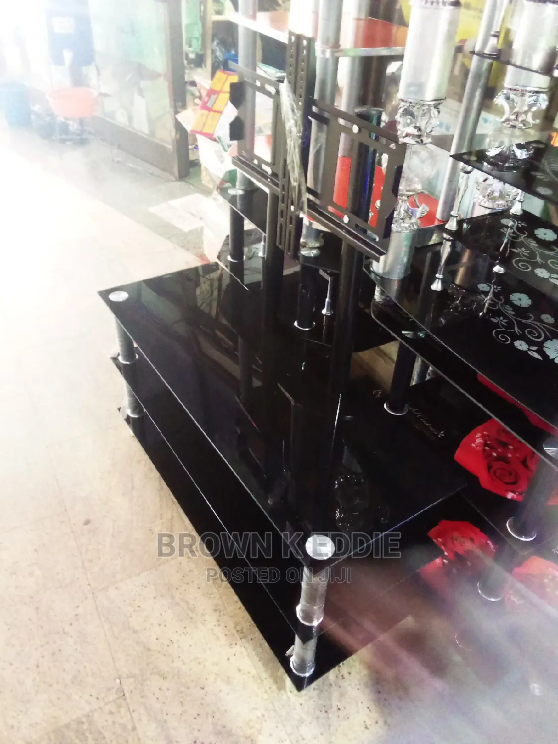 High Class TV Stand 311