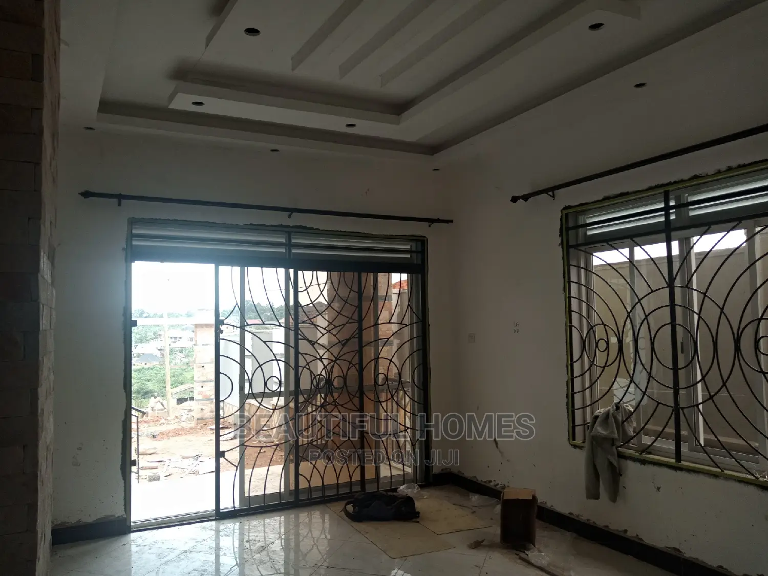 Kira Home With Four Bedrooms on Sale