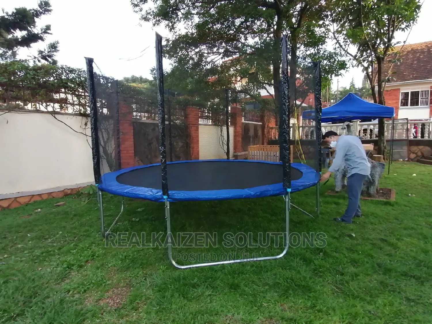 Indoor Outdoor Bounce Fitness Trampoline With Enclosure 8'