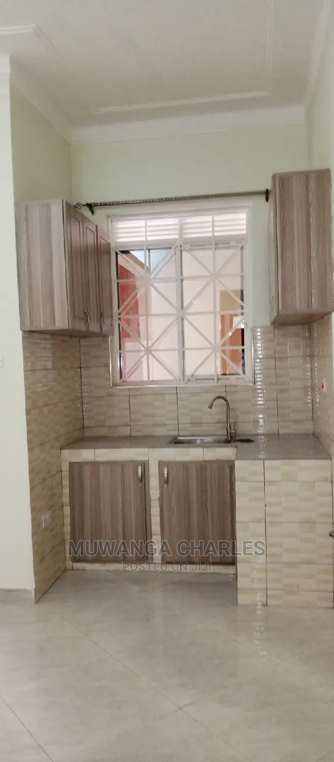 One Bed Room Is for Rent in Kyanja