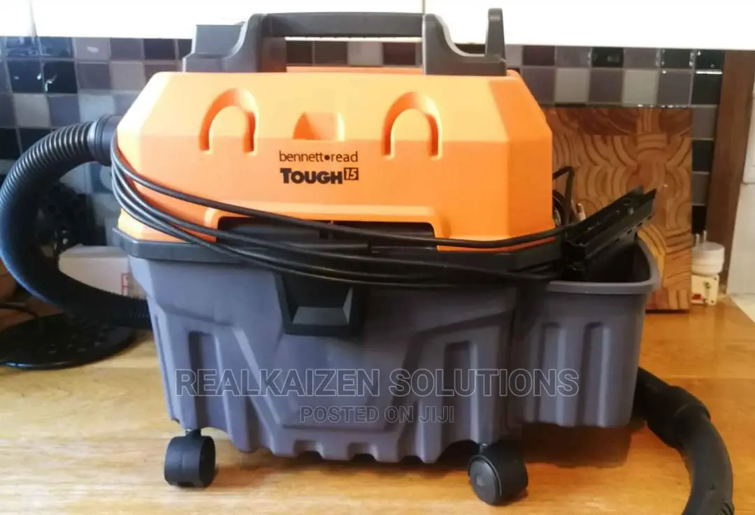 Bennett Read Dry Wet and Blow Tough 15
 Vacuum Cleaner