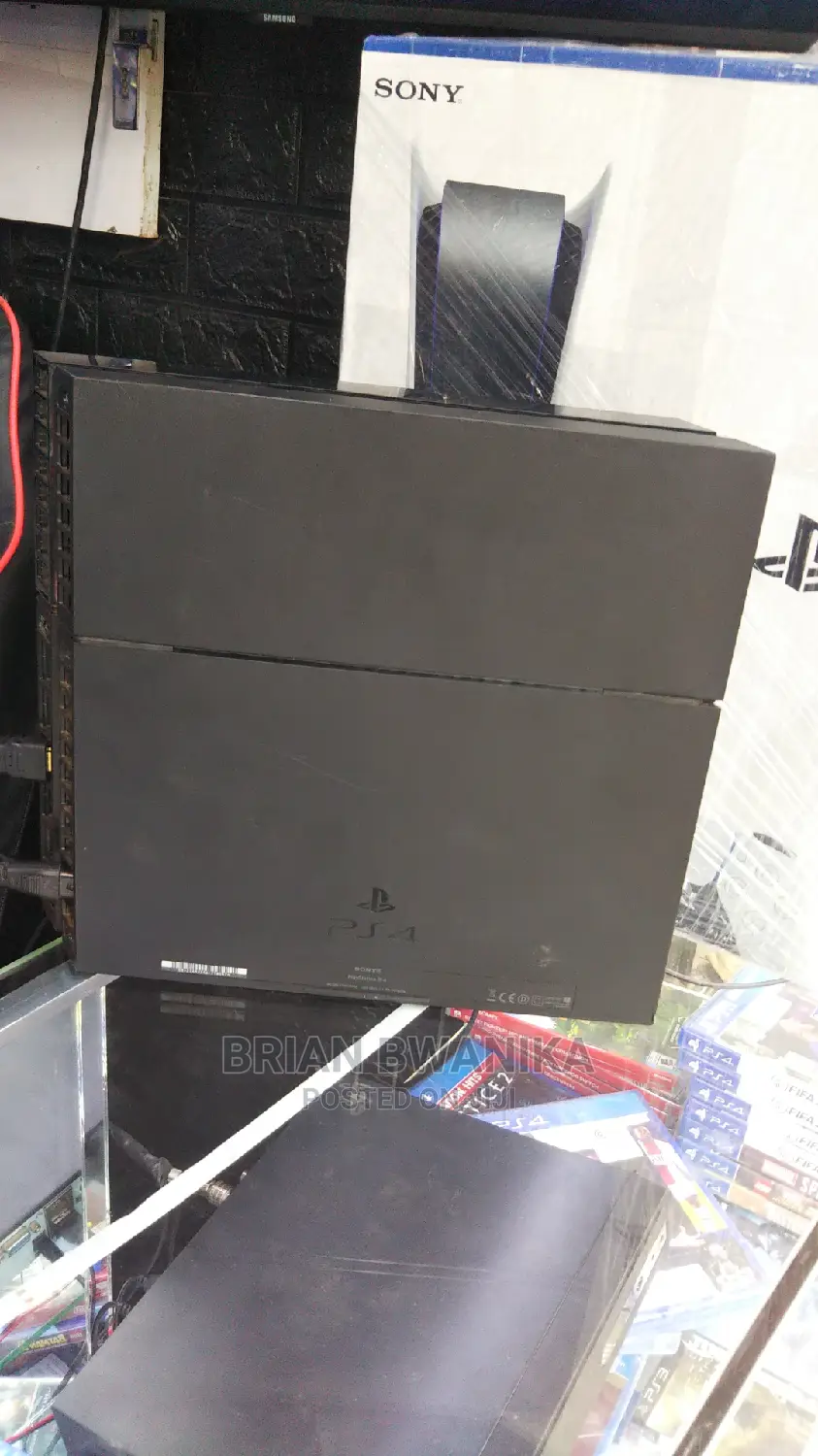Play Station 4
