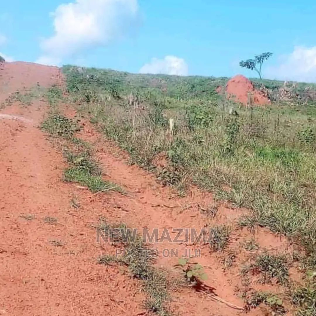 Beautiful Hot Estate in Nakawuka for Sale