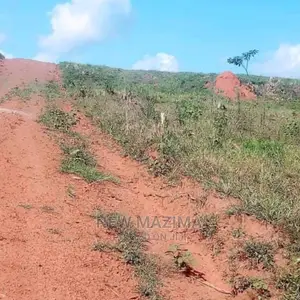 Beautiful Hot Estate in Nakawuka for Sale