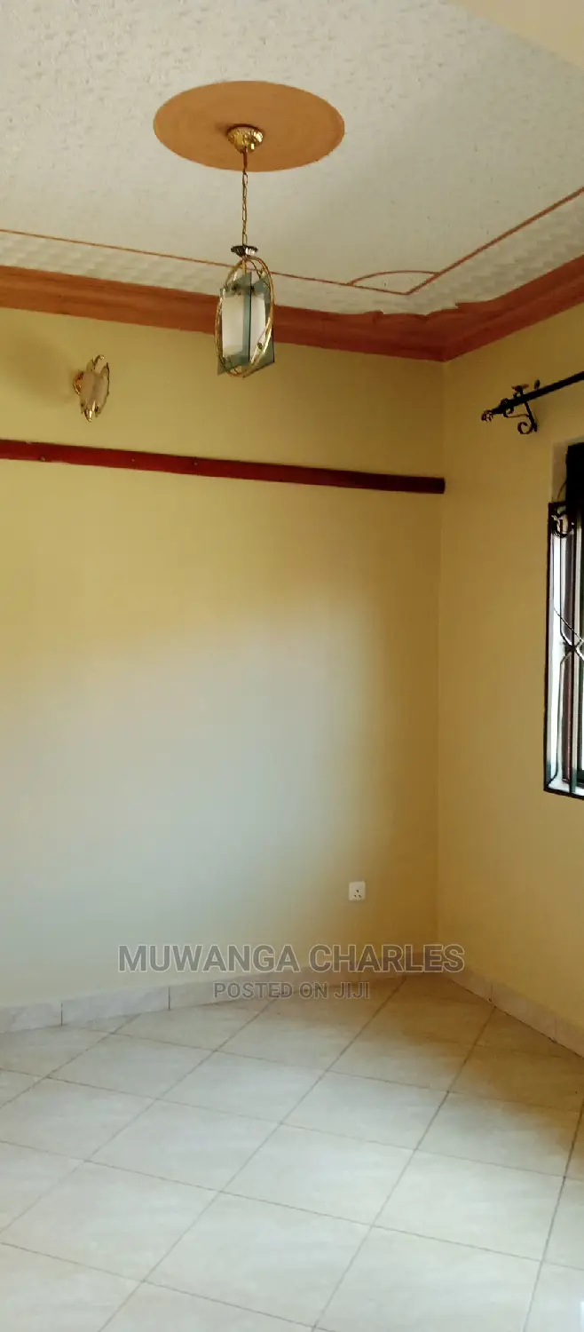 Double Room Is for Rent in Bukoto