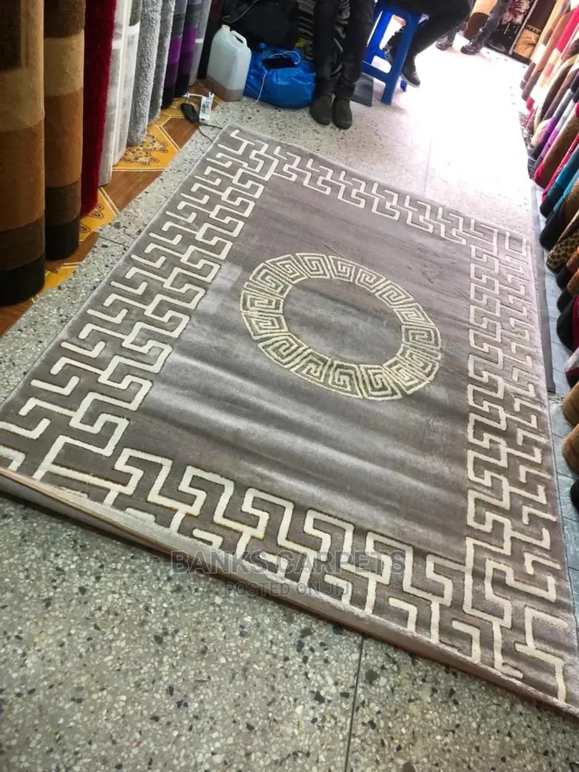 Centre Carpet