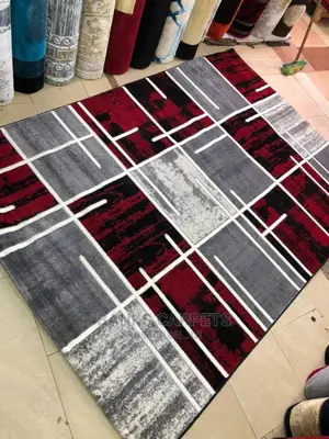 Center Carpets