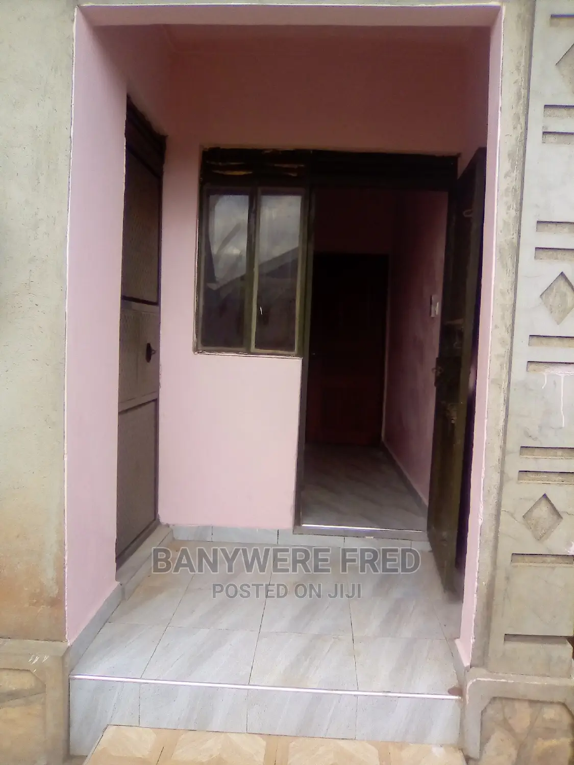 Double and Self-Contained Rooms in Mbalwa
