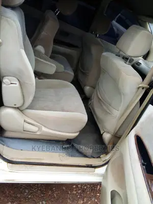 Toyota Gaia 1998 White