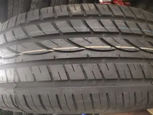 225/55r17 A200