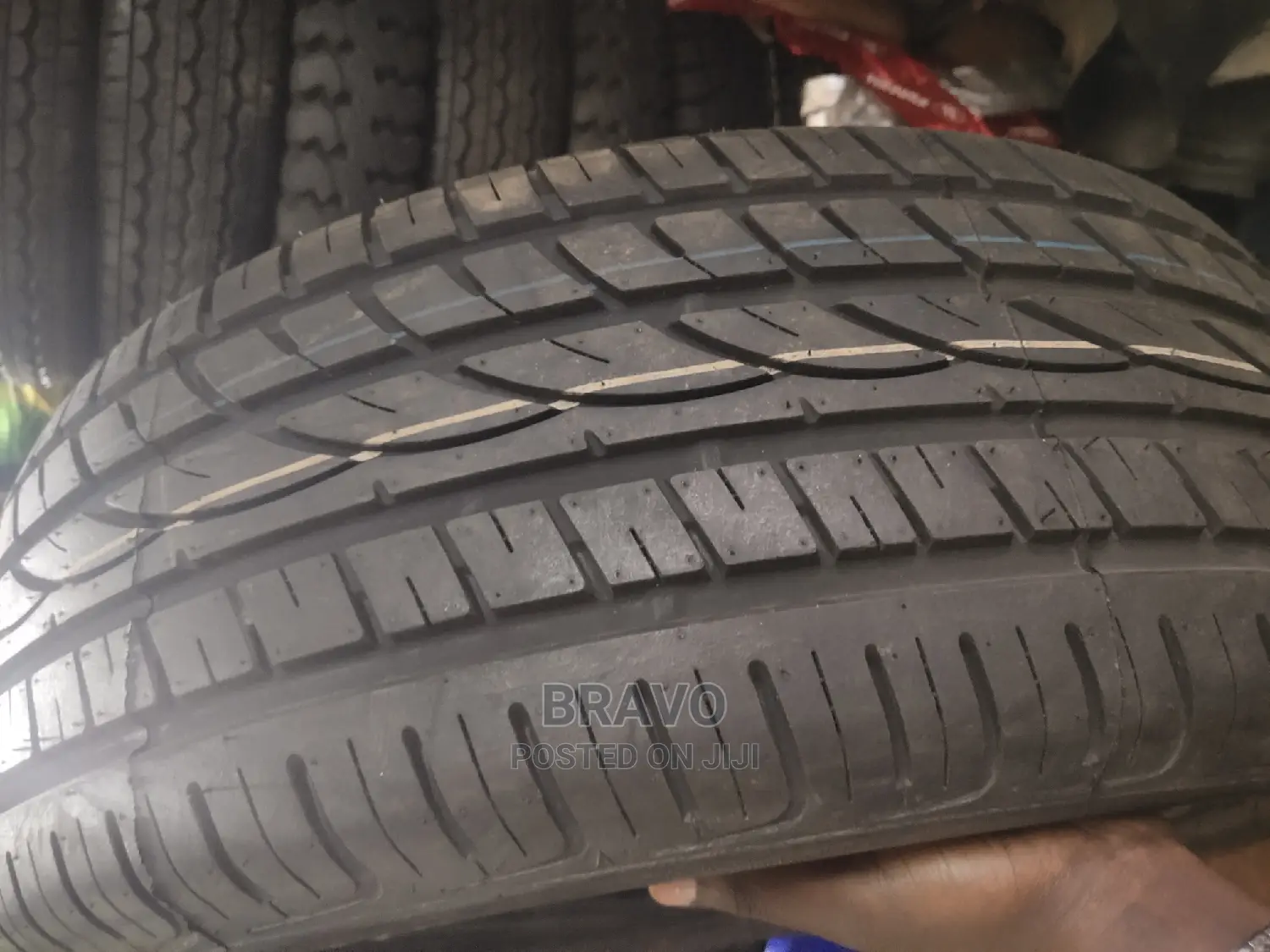 225/55r17 A200