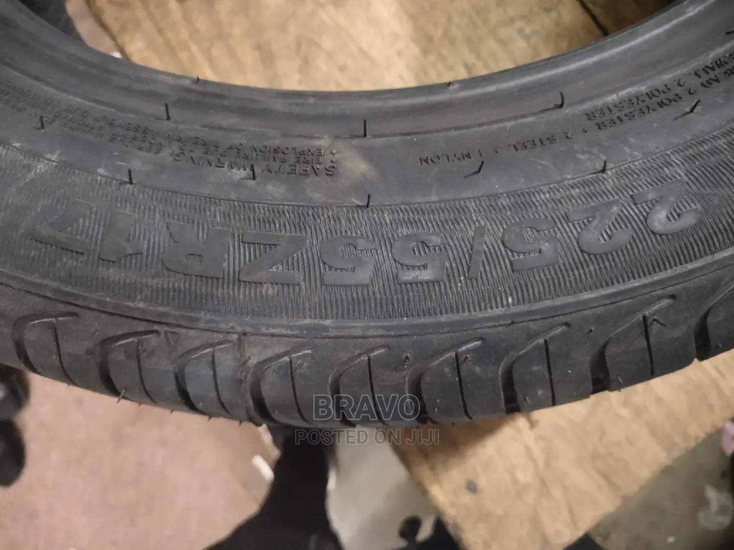 225/55r17 A200