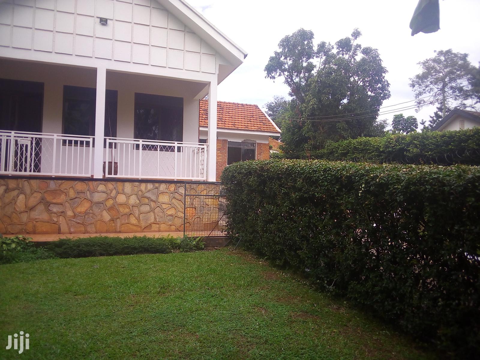 Three Bedroom House In Kololo For Rent
