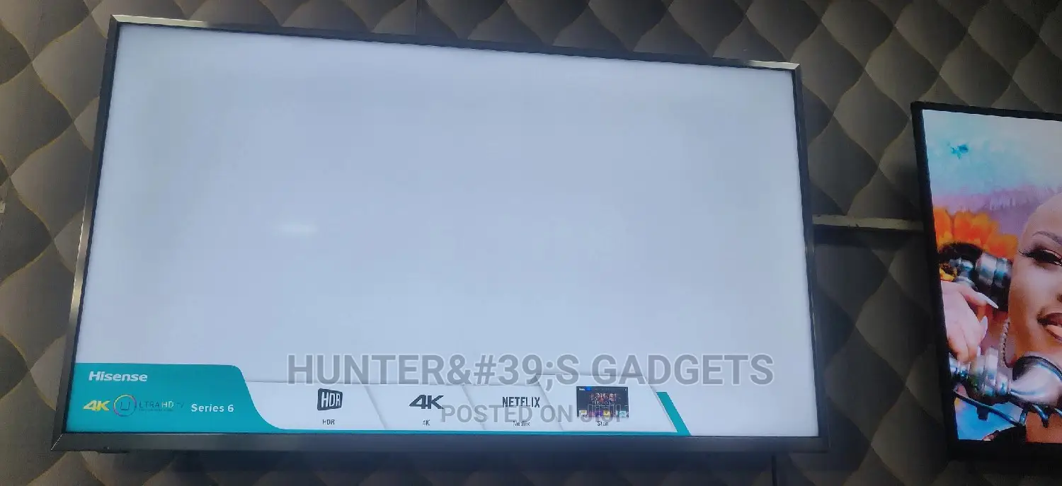 Uhd 4k 43inch Hisense Smart Digital Tv With Metallic Gold