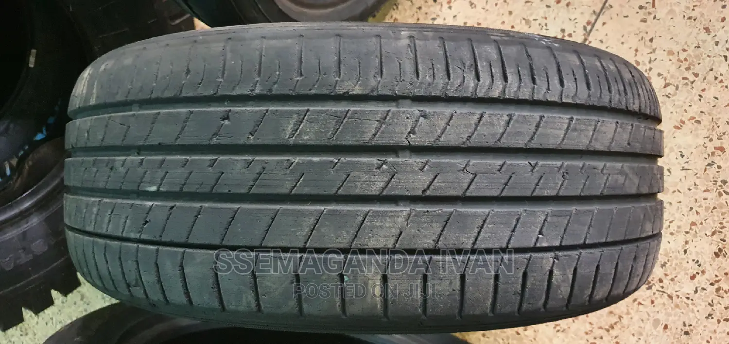 225/45r18 2nd Hand Tires in Good Condition
