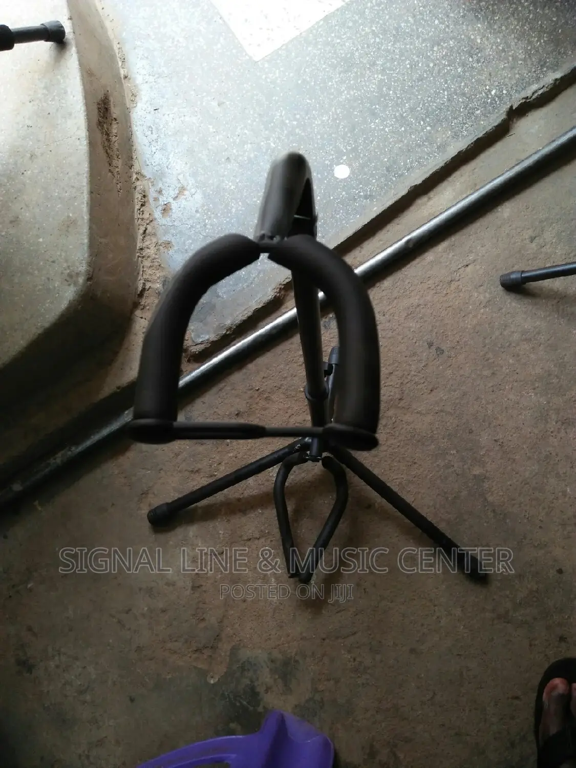 Guitar Stand