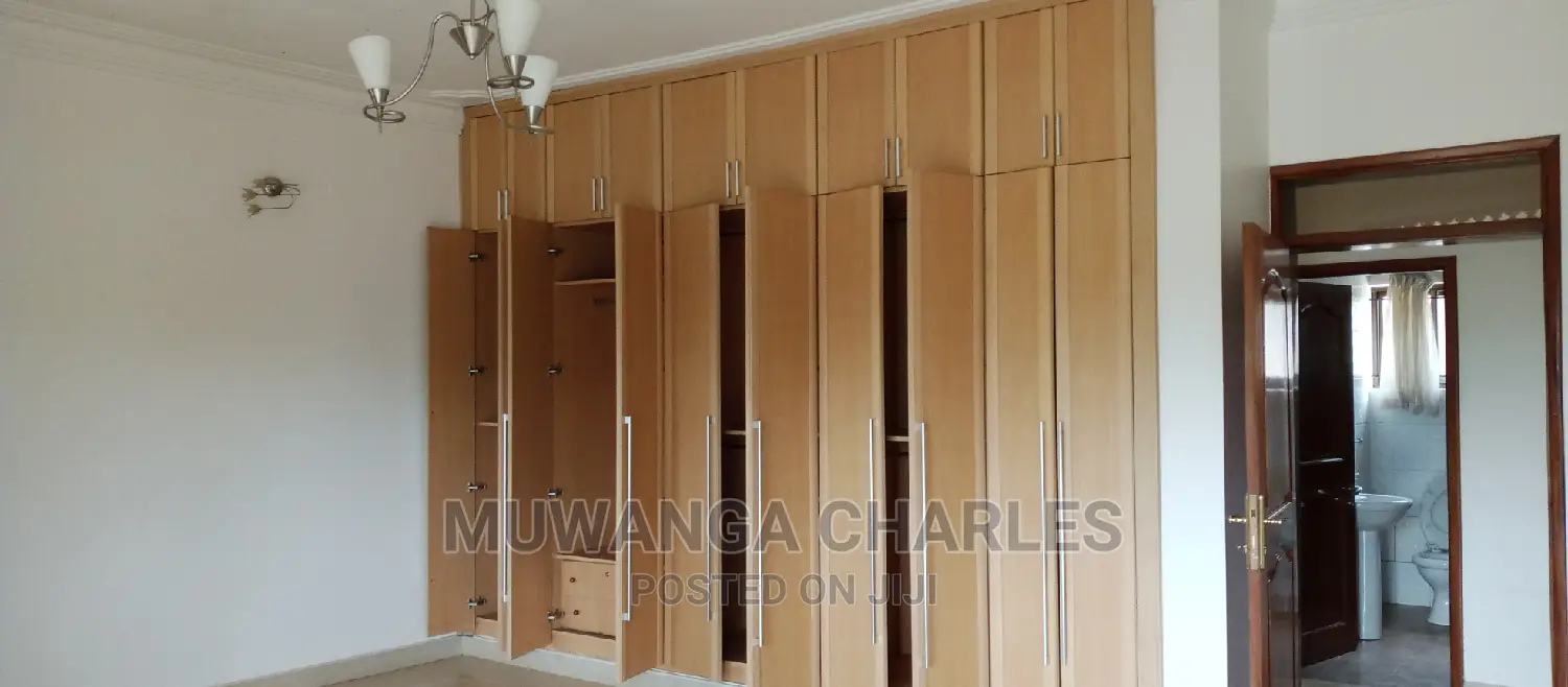 5bdrm House in Fs Properties Ltd, Central Division for Rent