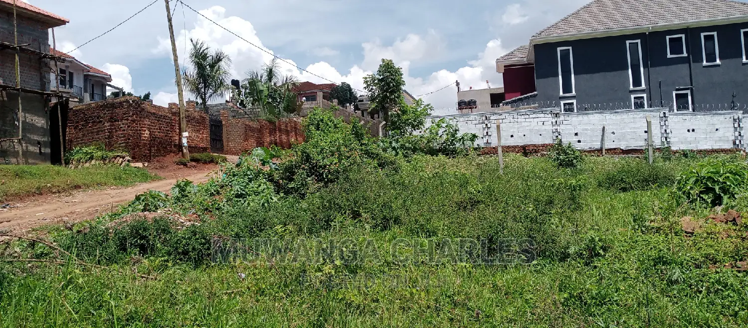Plot With Structure Is Available for Sale in Kira
