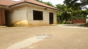 5 Bedrooms Bungalow for Rent in Kololo Property, Kampala