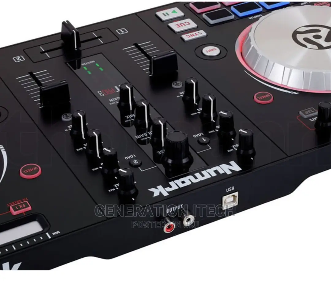 Numark Mixtrack Pro 3 - USB DJ Controller