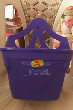Wall Plastic Hanging Flower Pots