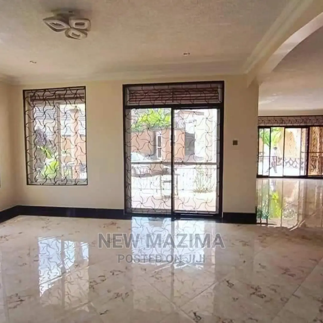5 Bedrooms Mansion For Sale In Munyonyo Heights Kampala