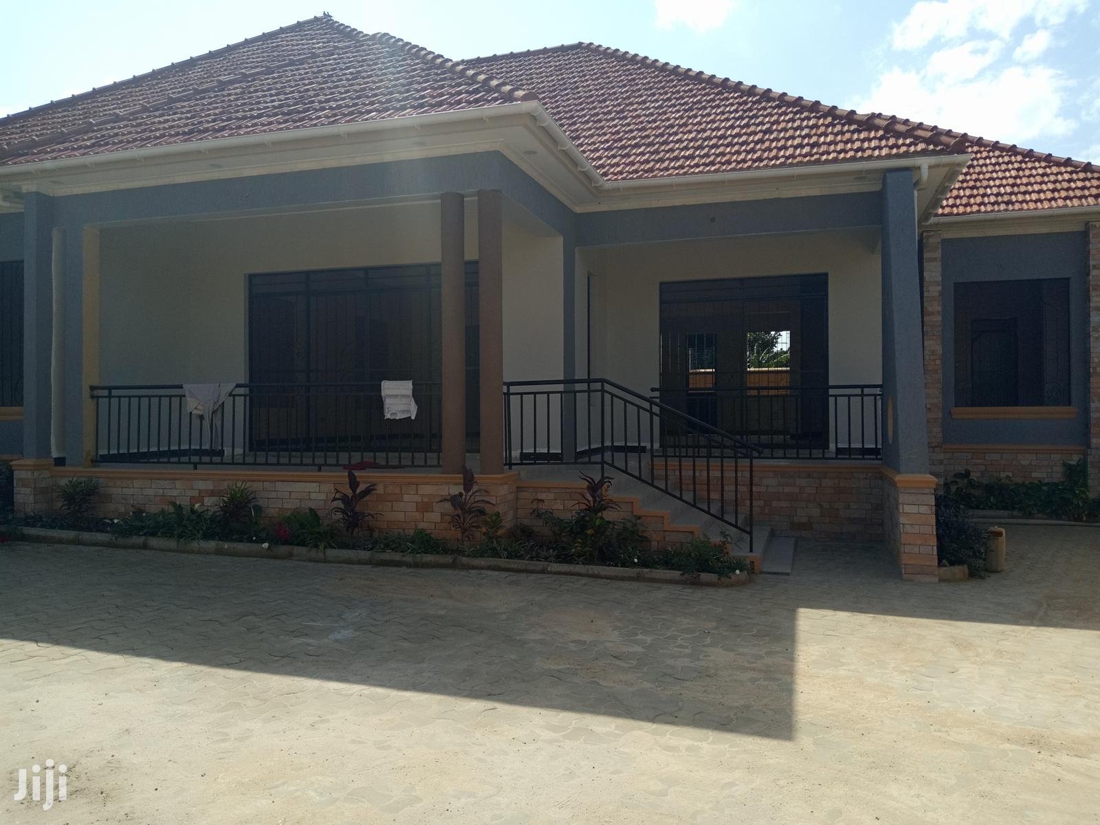 Kira Champion House on Sell