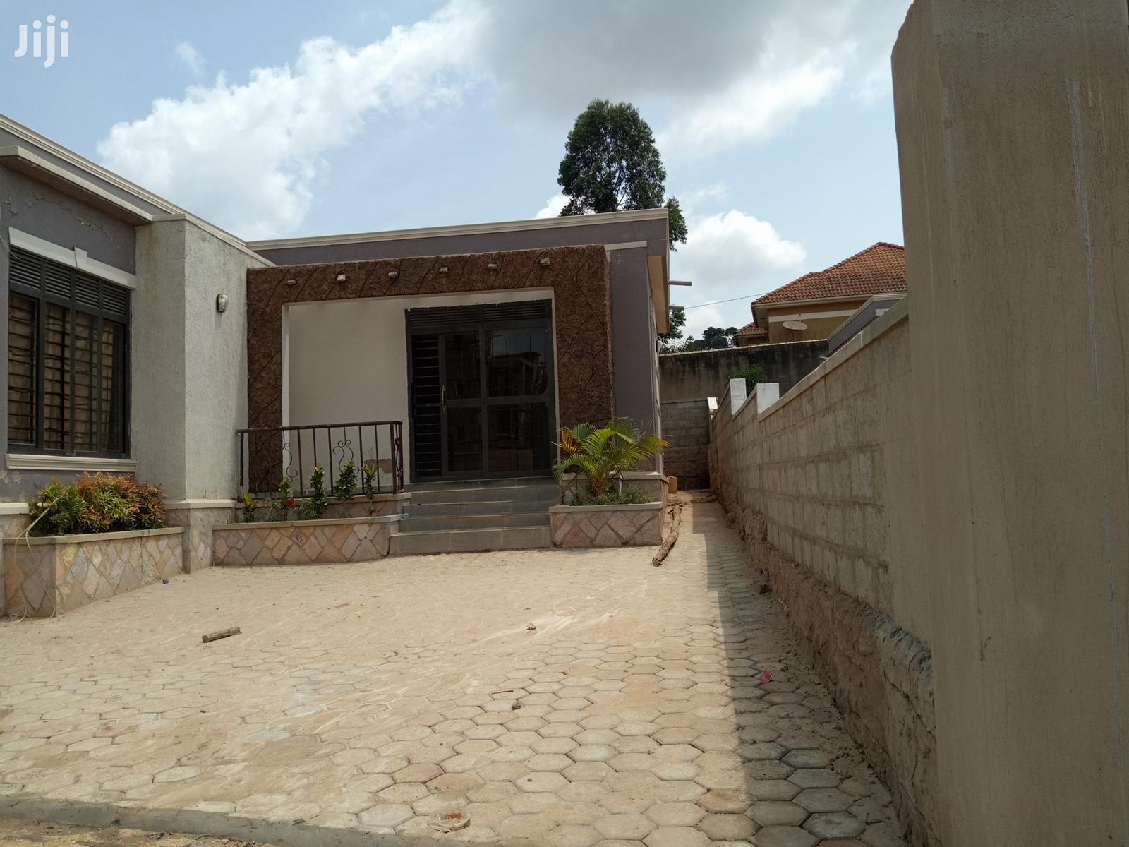 Kyariwajarra Four Bedroom High Profile House on Sell