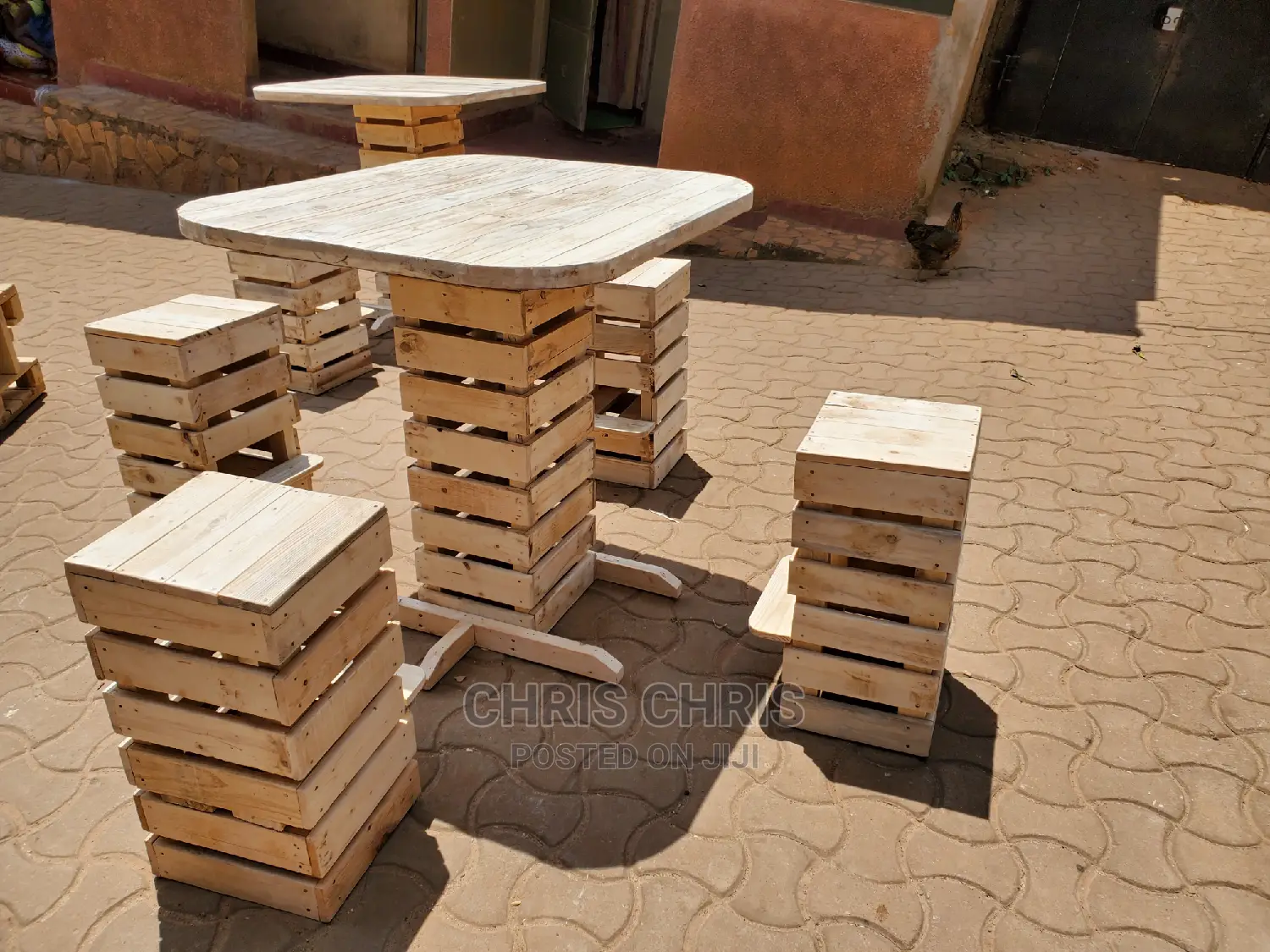 Pallet Design Bar Stools With Chairs