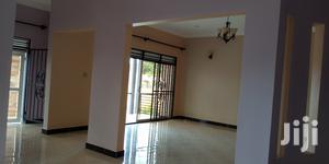 Kira Applause House on Sell