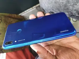 Photo - Huawei Y7 Prime 32 GB Blue