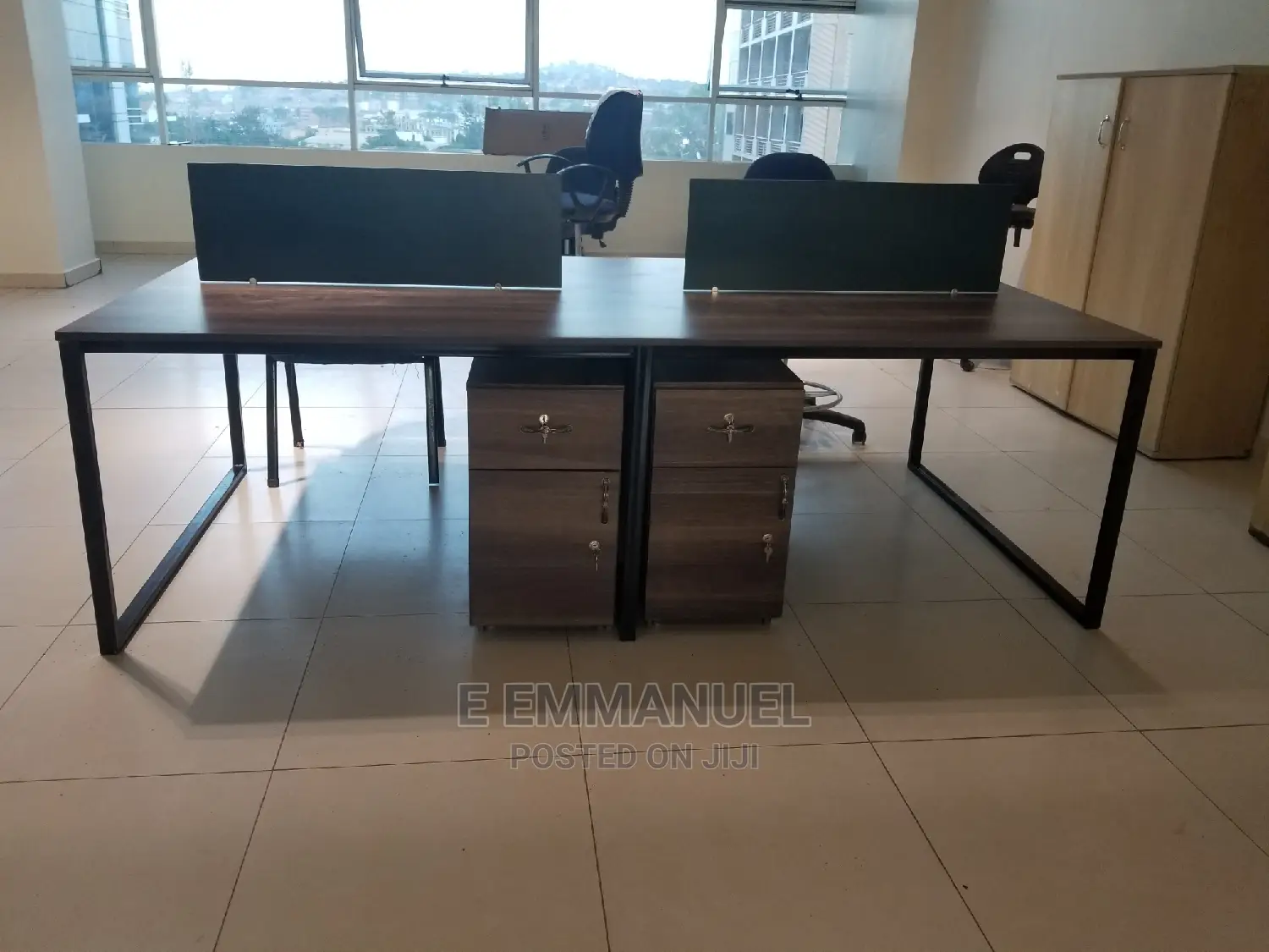 4 Seater Work Station