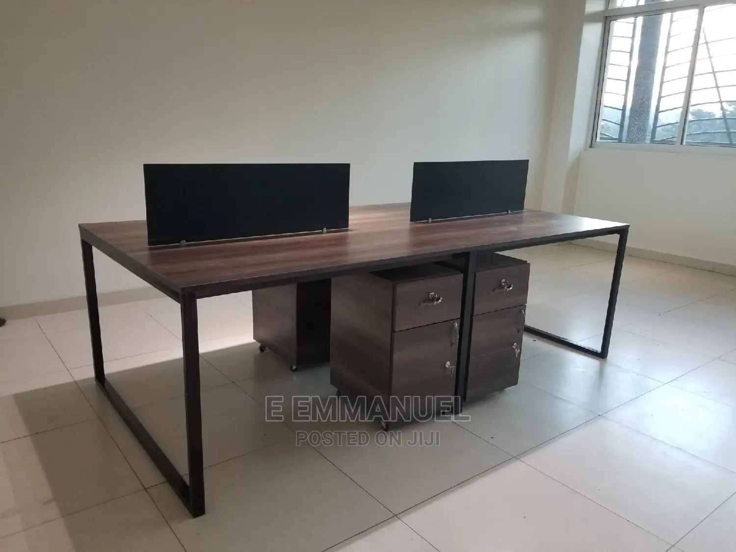 4 Seater Work Station