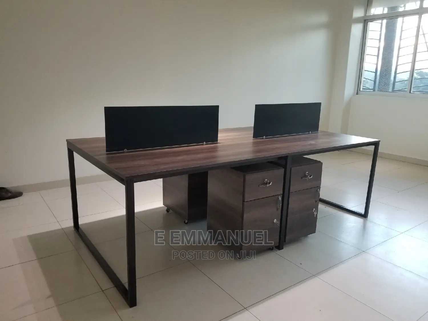 4 Seater Work Station