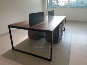4 Seater Work Station
