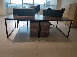 4 Seater Work Station