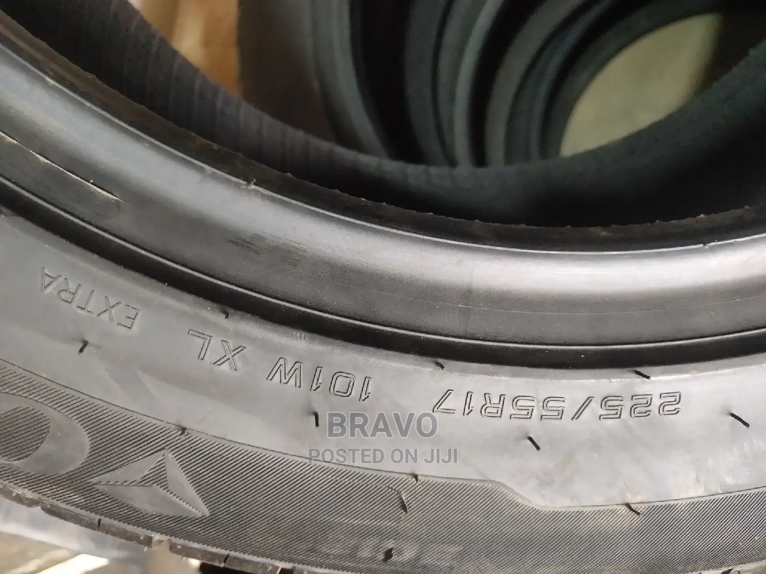 225/55r17 Onyx Tires
