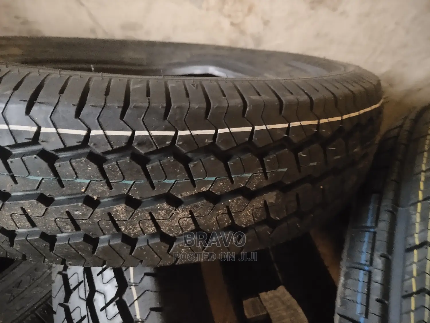 165R13C Onyx